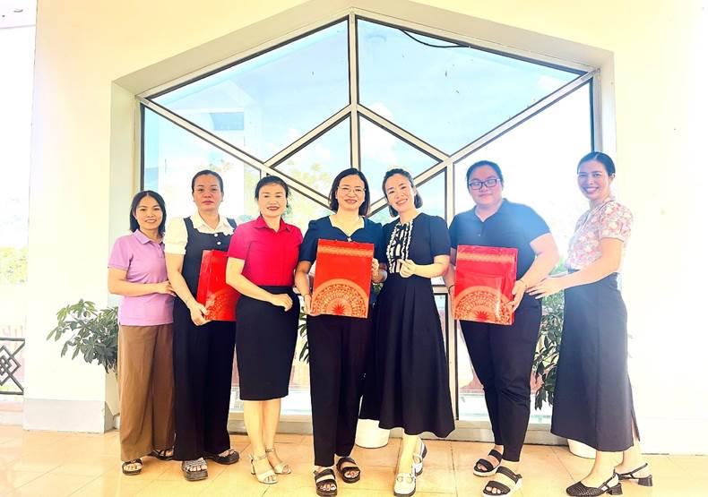 LIÊN ĐOÀN LAO ĐỘNG HUYỆN ĐIỆN BIÊN – NHỮNG TẤM LÒNG ĐỒNG HÀNH, CHIA SẺ CÙNG CÔNG ĐOÀN CƠ SỞ